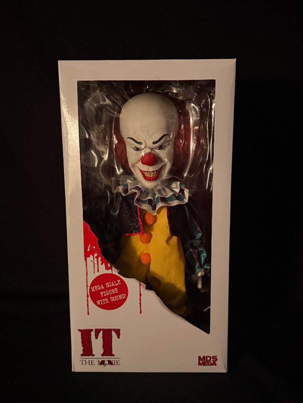 Mezco Toyz MDS Mega Scale IT Pennywise Figure with Sound